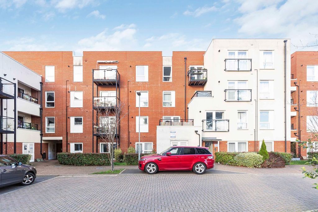 Property photo 1 of 14