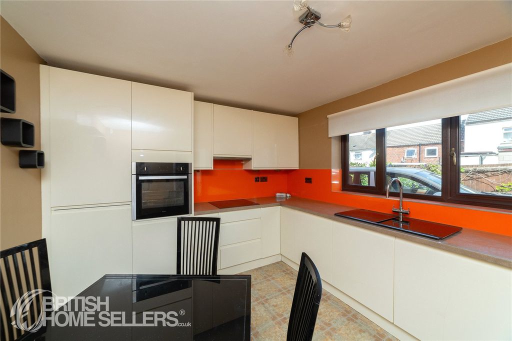 Property photo 2 of 19 Picture No. 02