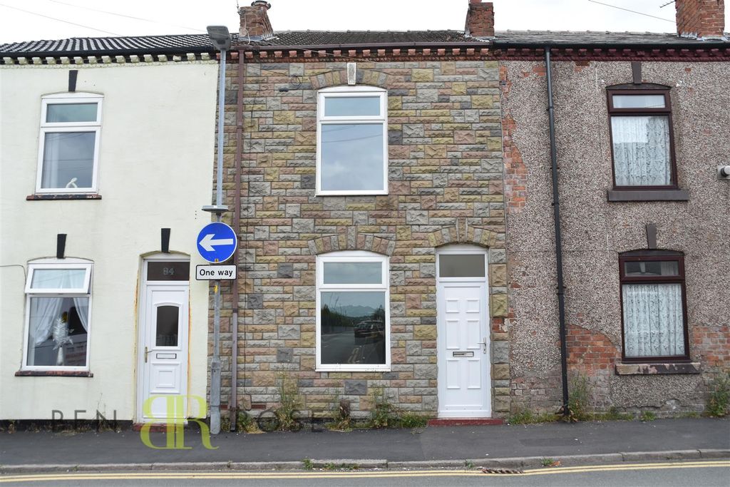 Property photo 1 of 7 Front External