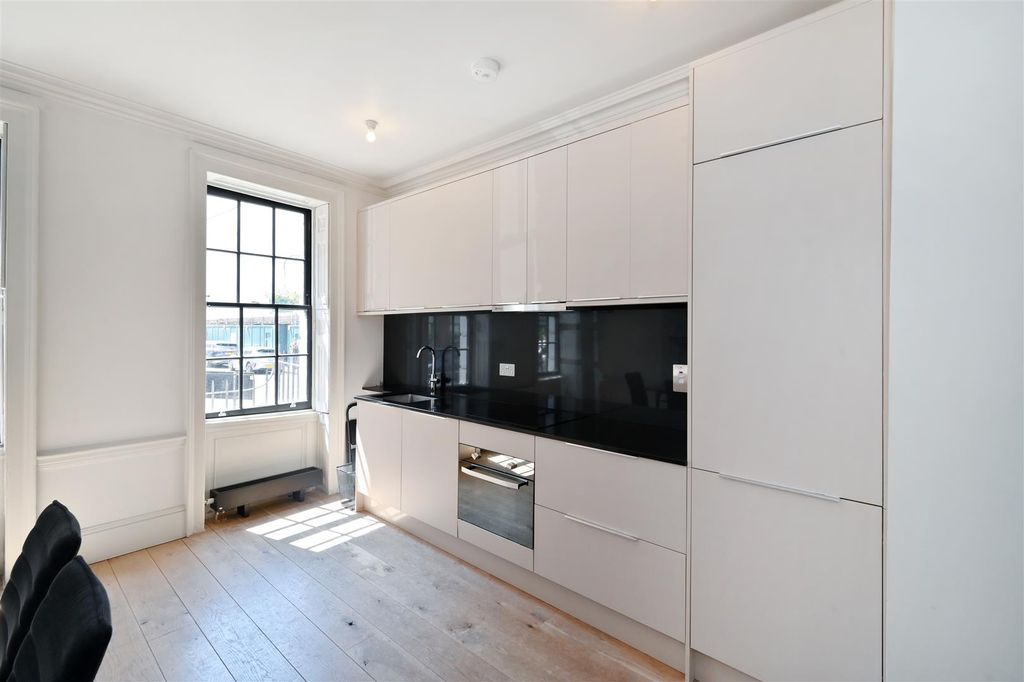 Property photo 3 of 16 1-24-George-Street (5).Jpg