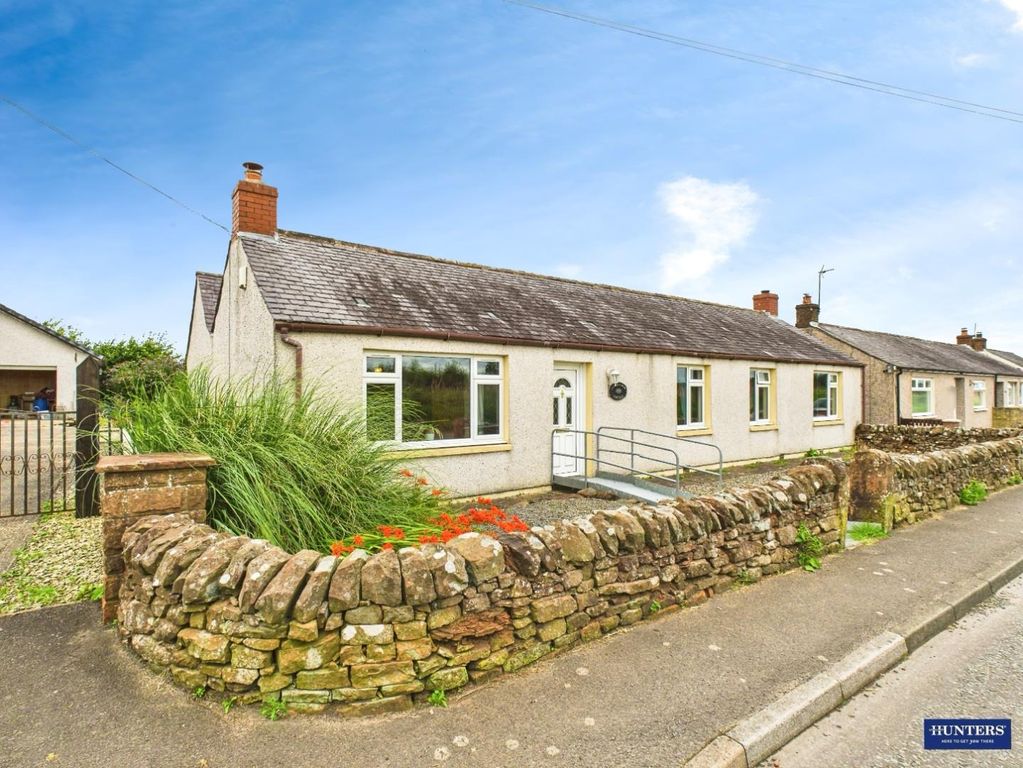 Property photo 1 of 25 Frontage