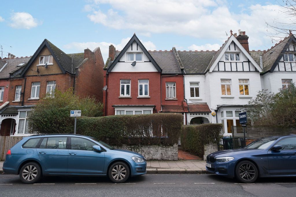 Property photo 1 of 1