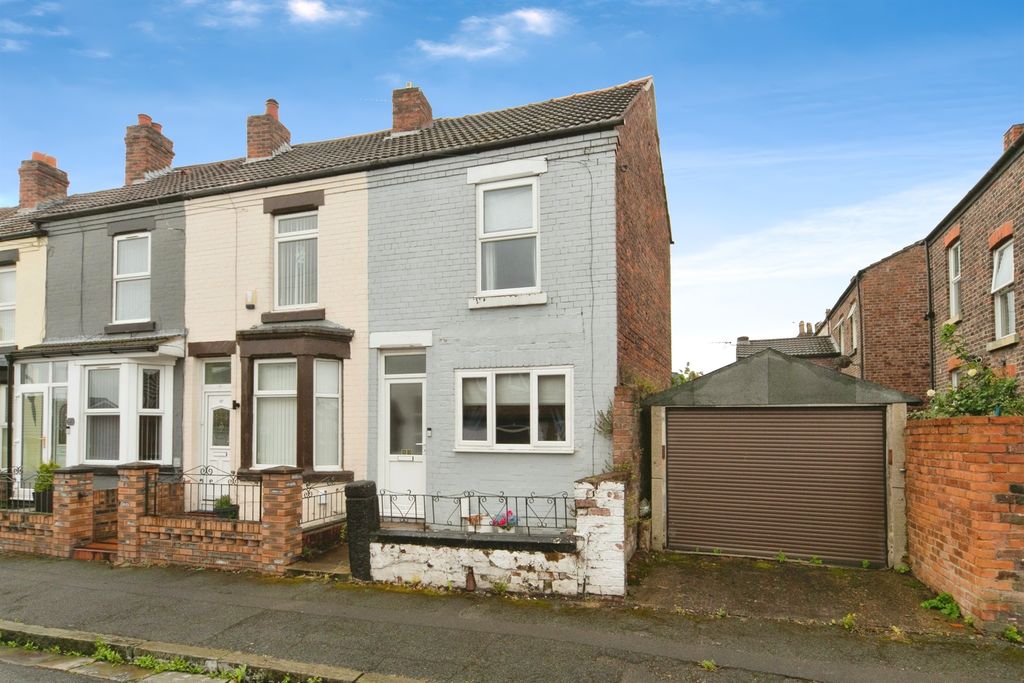 Property photo 1 of 17