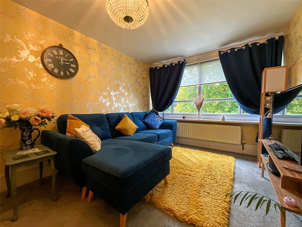 Property photo 3 of 21 Picture No. 22