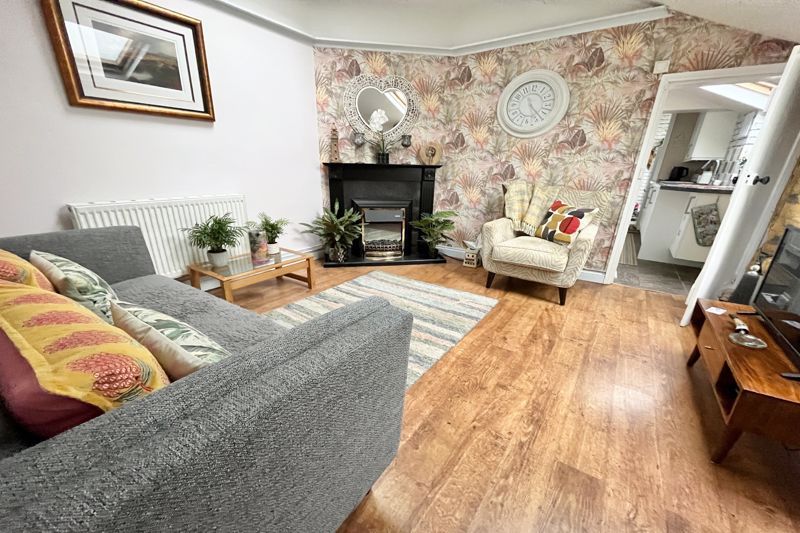 Property photo 2 of 13 Photo 11