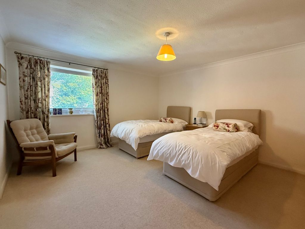Property photo 1 of 7 Bedroom One