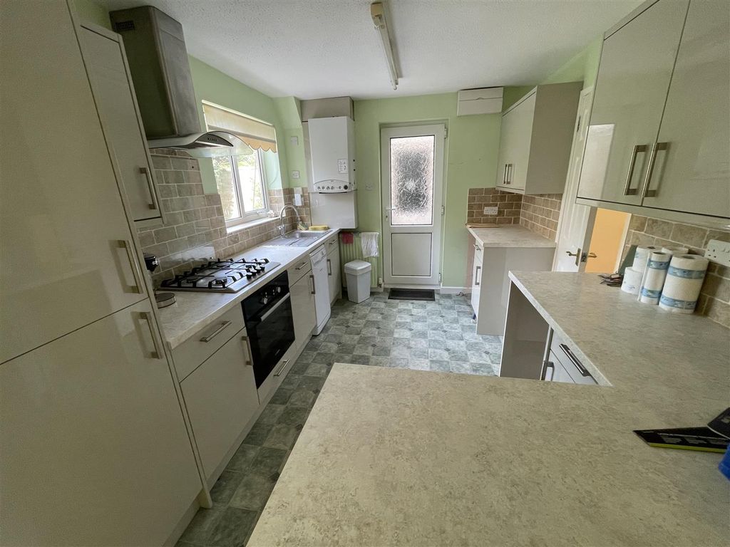 Property photo 2 of 9
