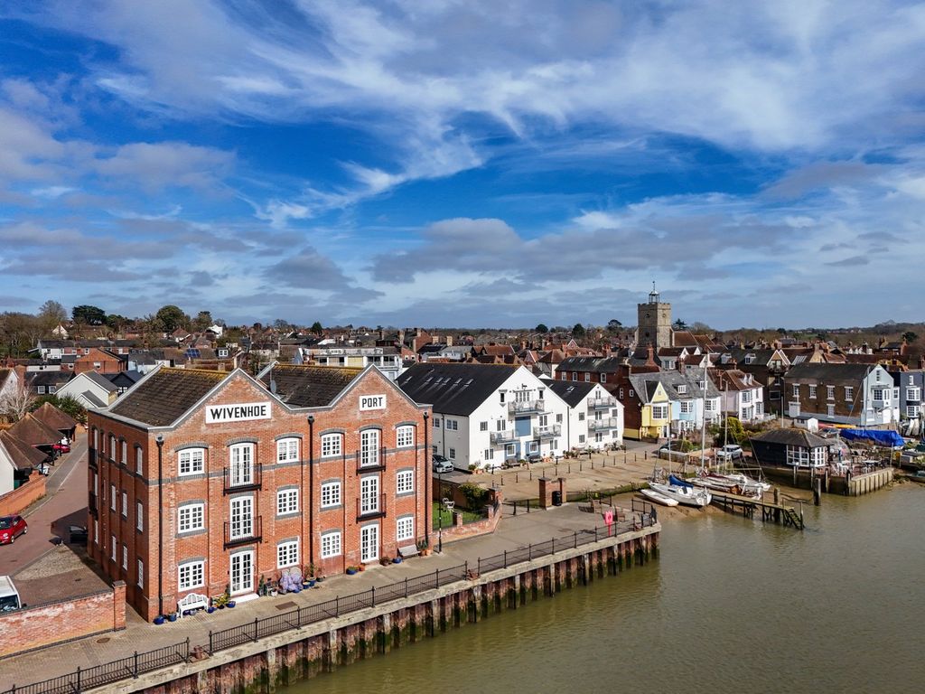 Property photo 1 of 21