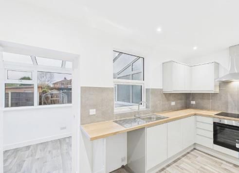 Property photo 2 of 17 Balcony