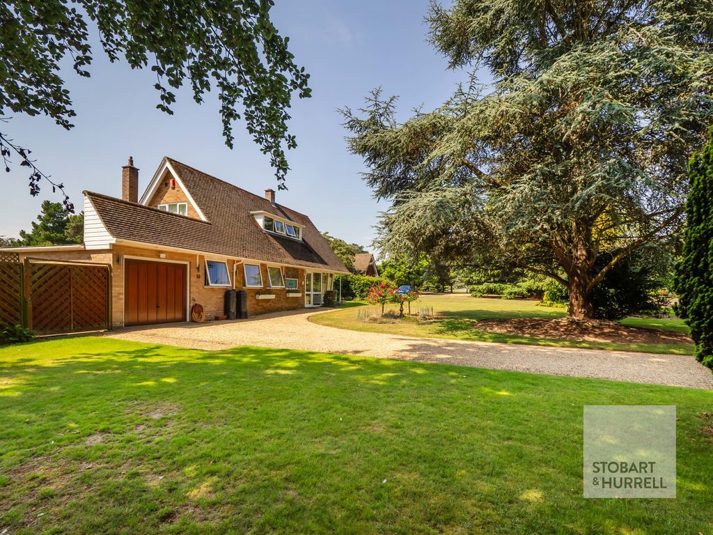 Property photo 1 of 32 Front Alternative