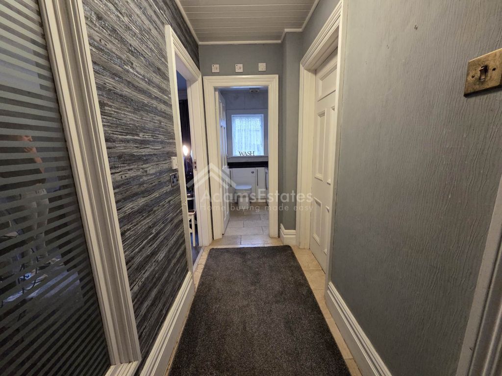 Additional image 14 of 4 bed detached house for saleNorthfield Road, Dewsbury WF13