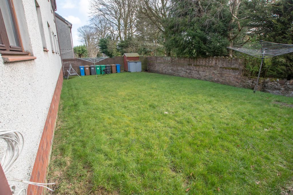 Property photo 2 of 9 Photo 2