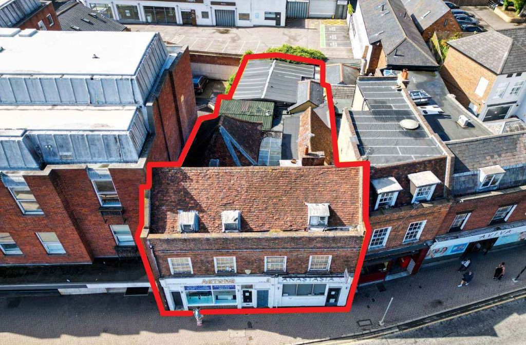 Property photo 2 of 20