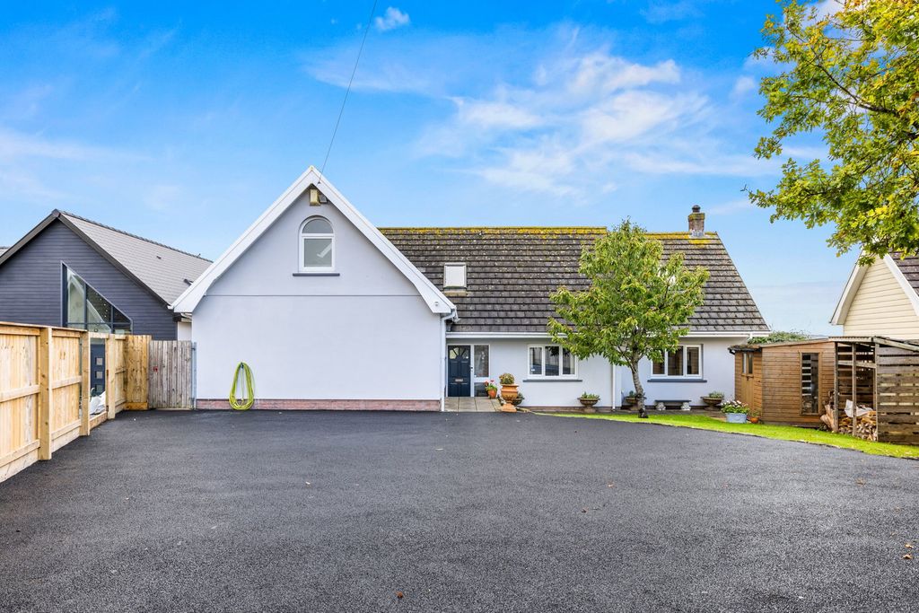Property photo 1 of 35