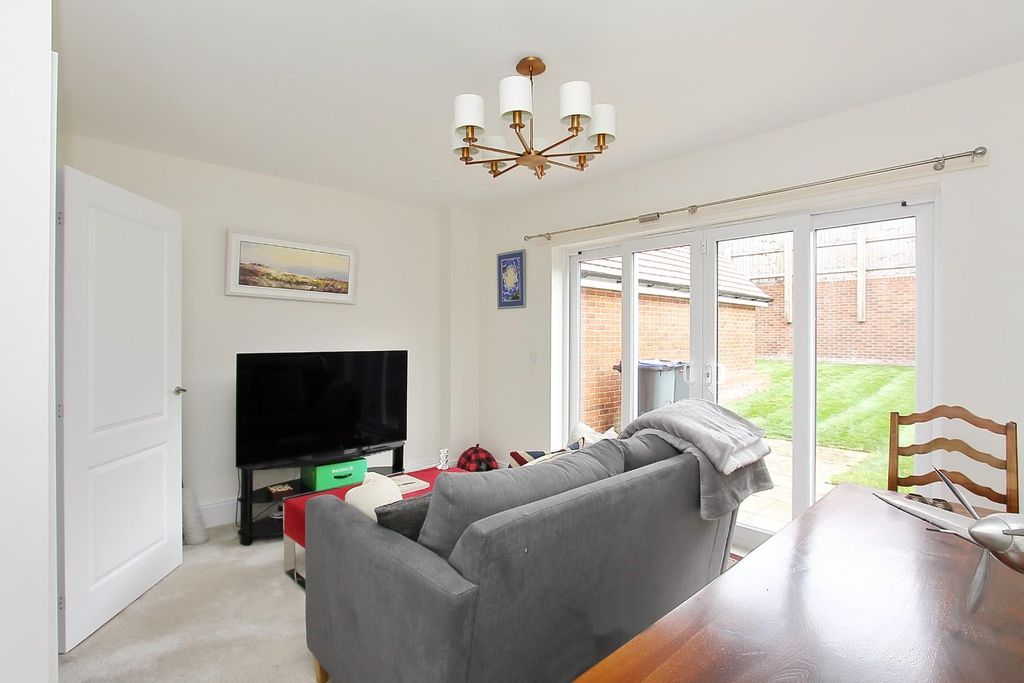 Property photo 2 of 15 Reception Room