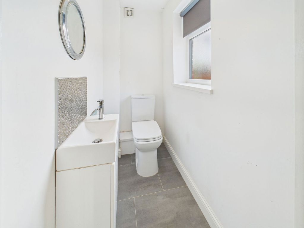 Property photo 3 of 25