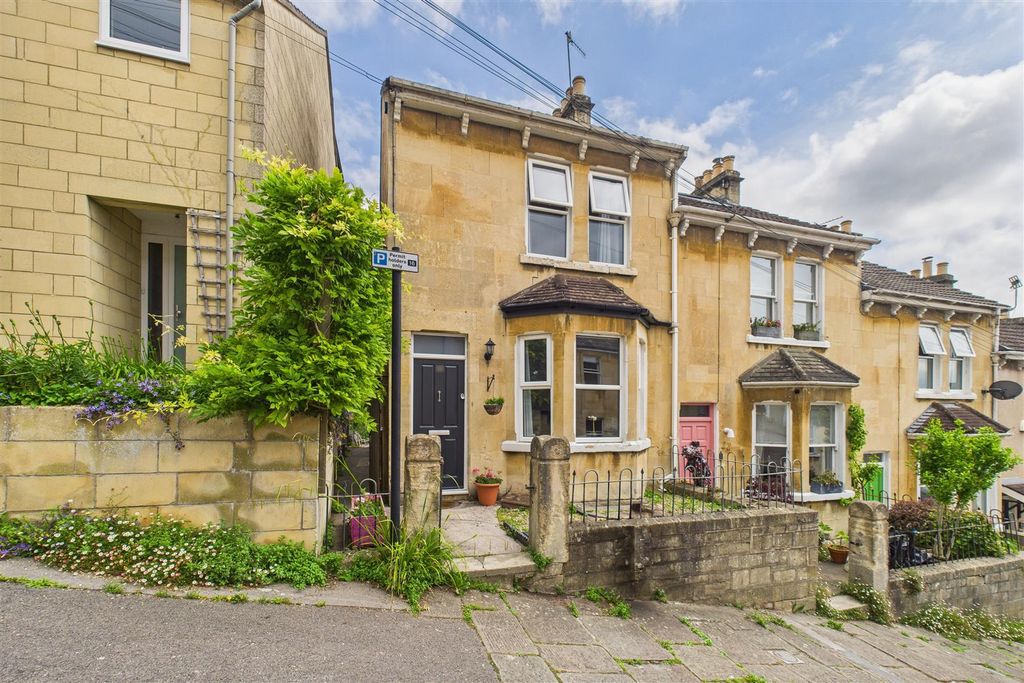 Property photo 2 of 34 23 Clarence Street, Walcot, Bath Ba1 5Ns | Freehol
