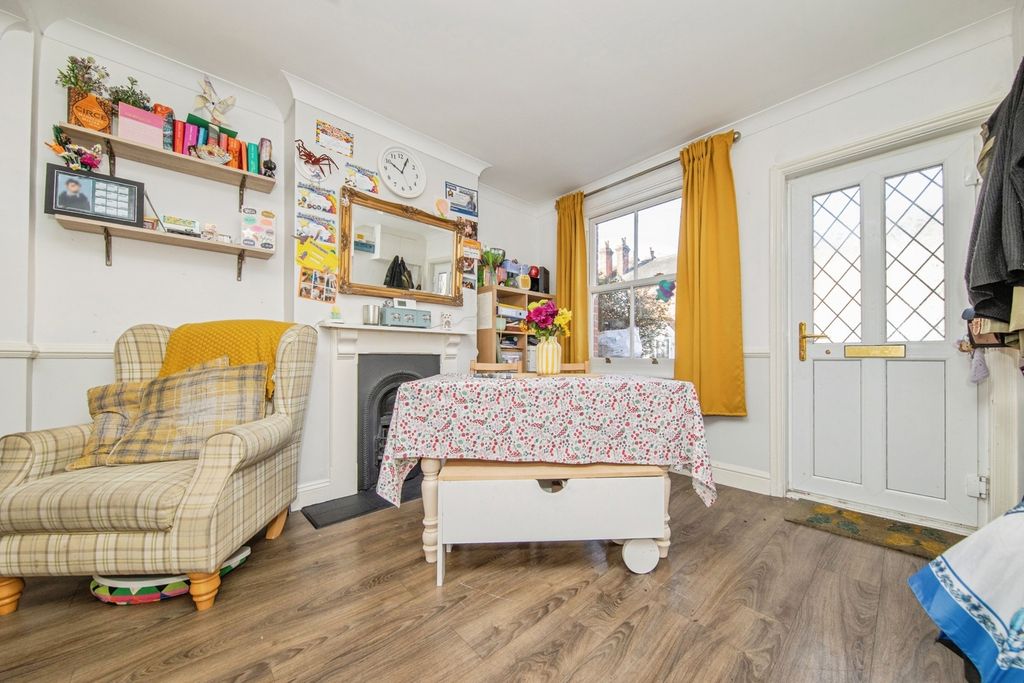 Property photo 3 of 16 Photo