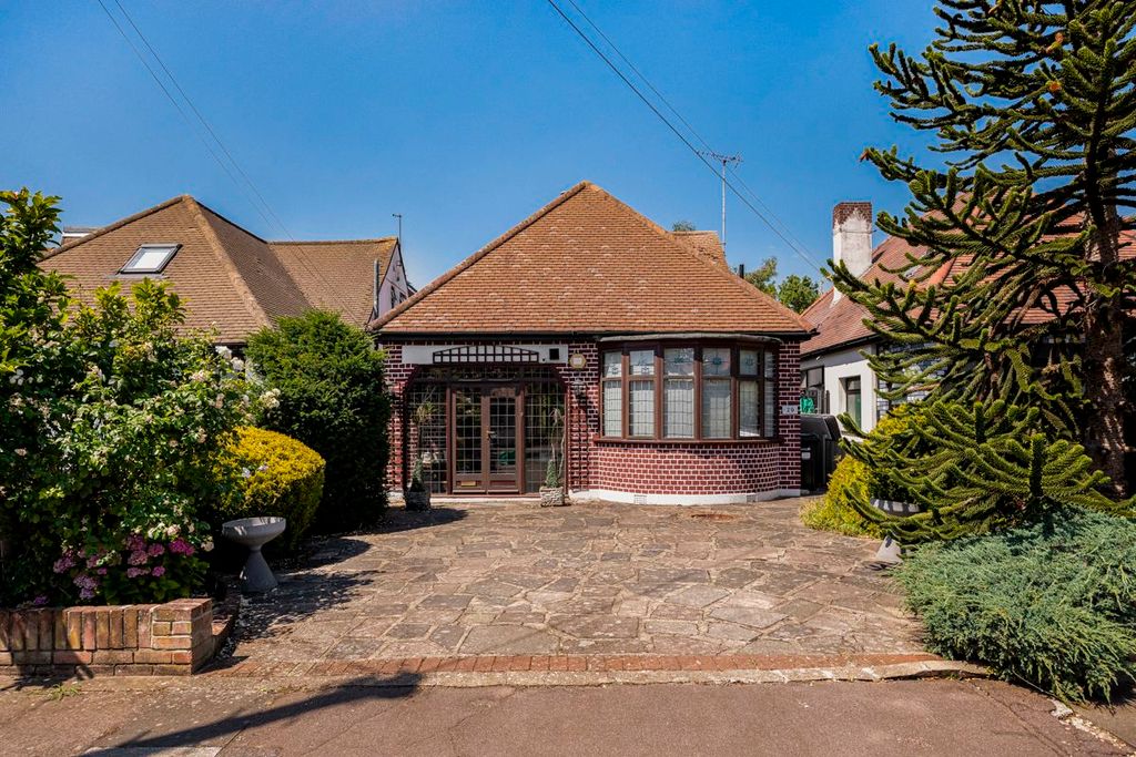 Property photo 1 of 20