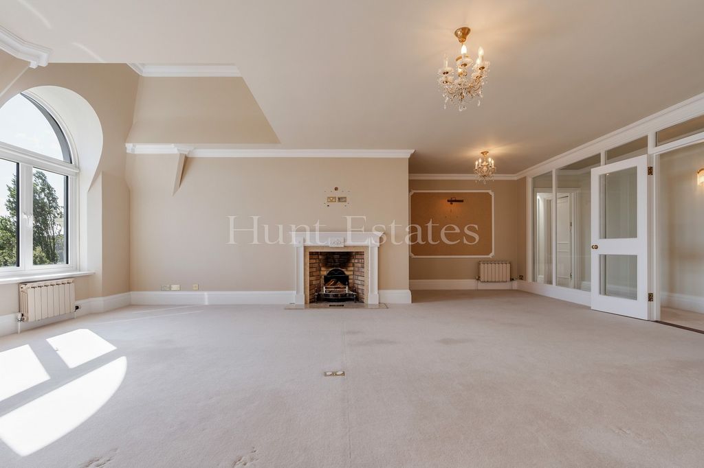 Property photo 3 of 20 Not Specified