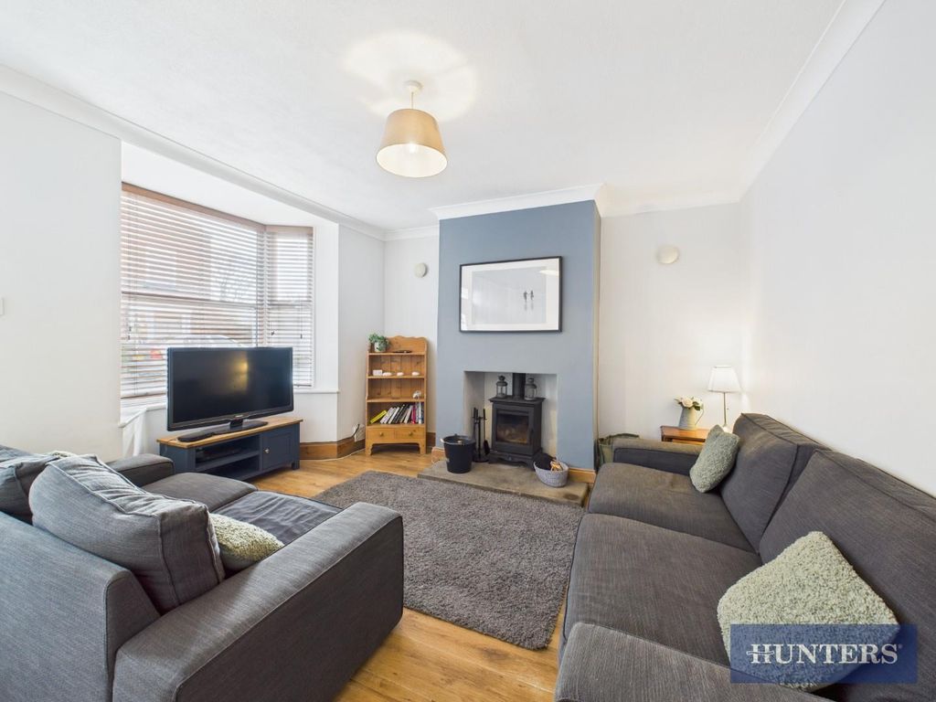 Property photo 3 of 15 Living Room