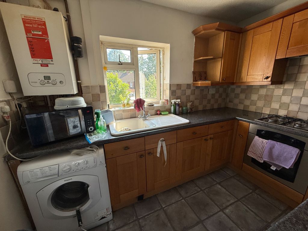 Property photo 2 of 11 4