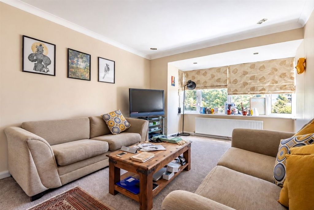Property photo 2 of 6