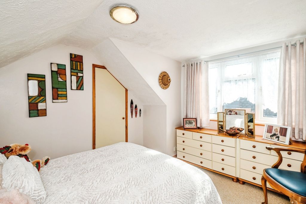 Property photo 3 of 33 Pbox-Img.Jpg