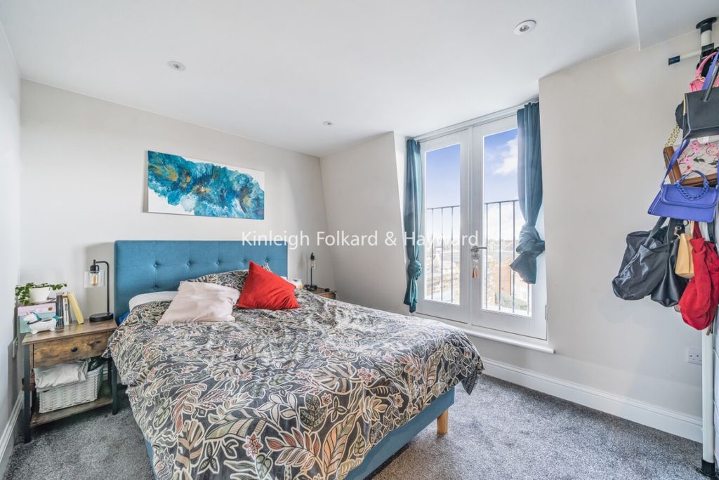 Property photo 2 of 17 9Be48623-Fb15-4502-A