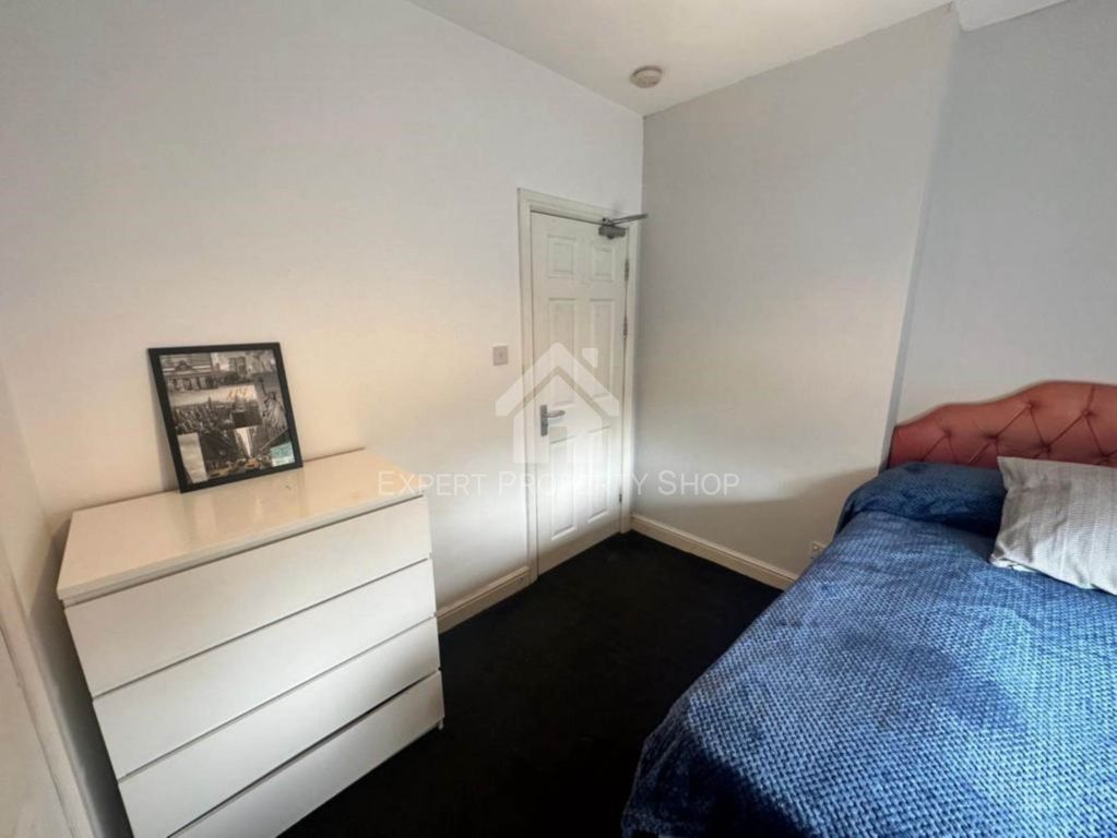 Property photo 3 of 4