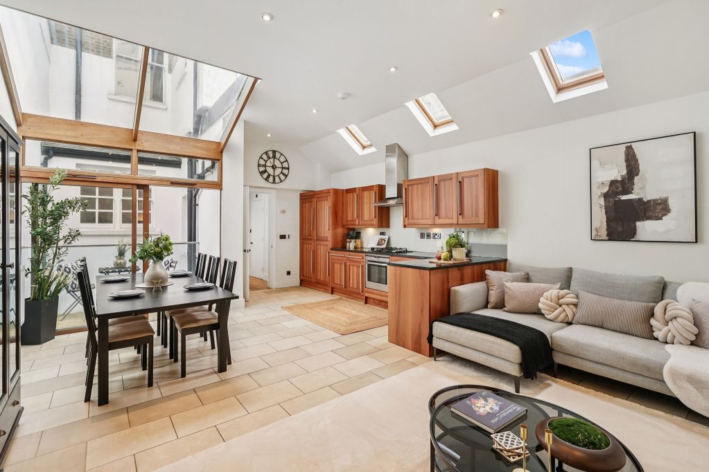 Property photo 2 of 13 Picture 3