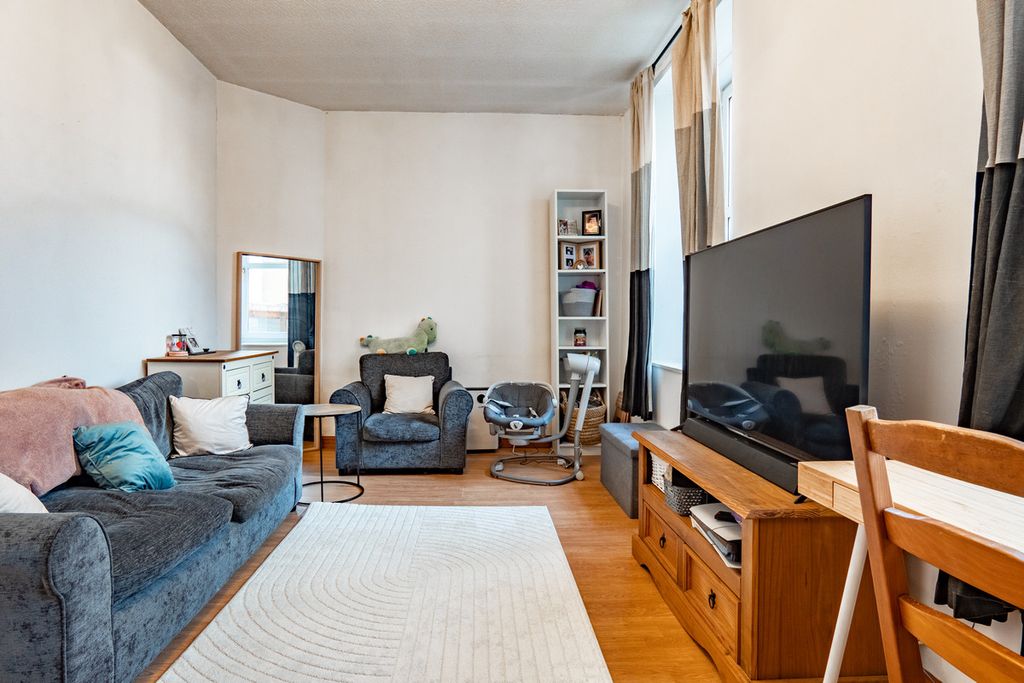 Property photo 2 of 16