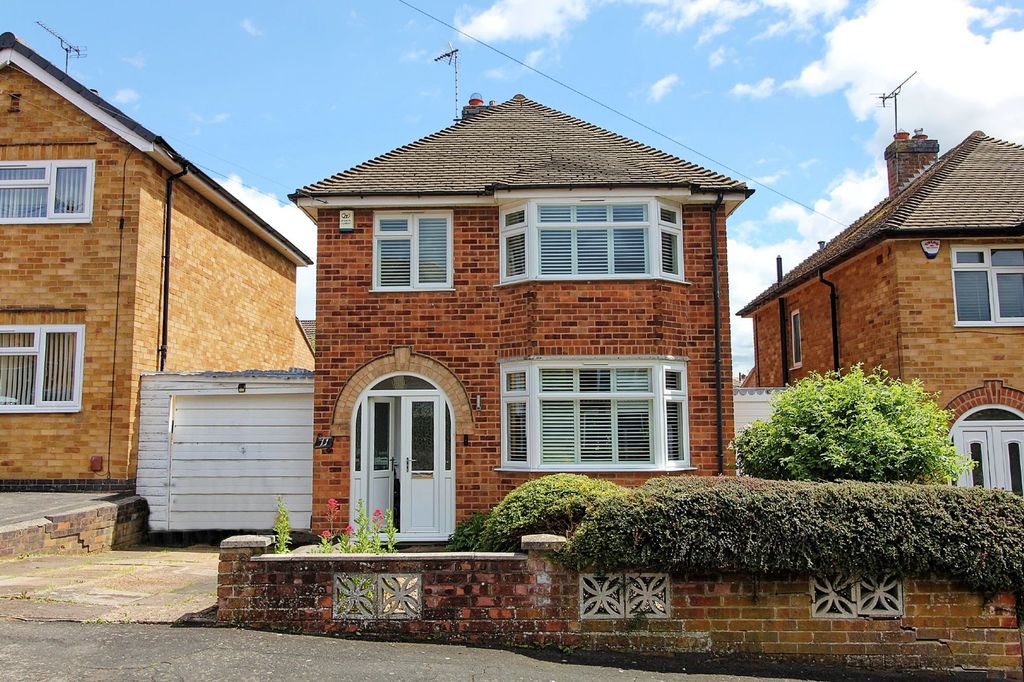 Property photo 1 of 15