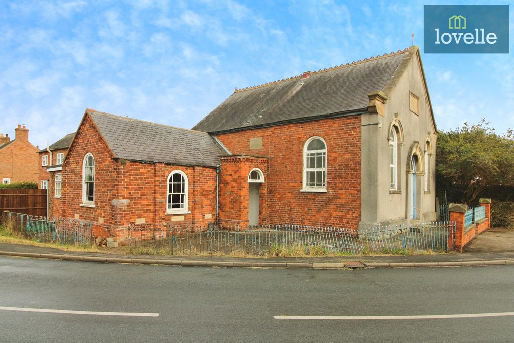 Property photo 1 of 11