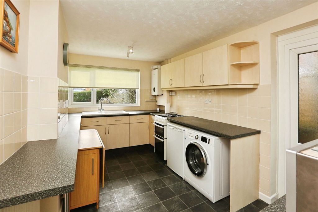 Property photo 3 of 14 Picture No. 10