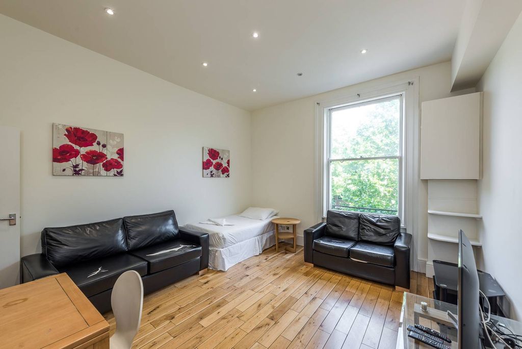 Property photo 1 of 5
