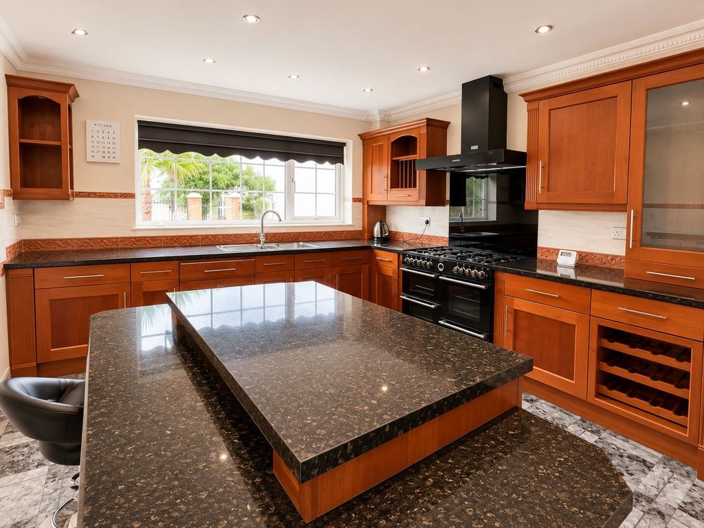 Property photo 1 of 13 Kitchen