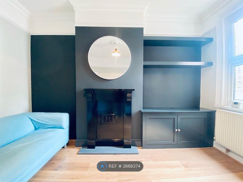 Property photo 3 of 27