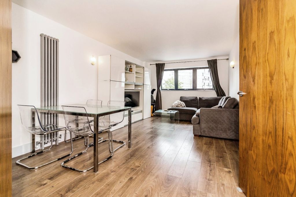 Property photo 3 of 11 Picture No. 07