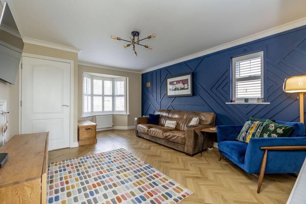 Property photo 2 of 12 2