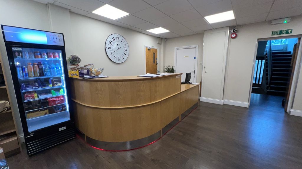 Property photo 2 of 9