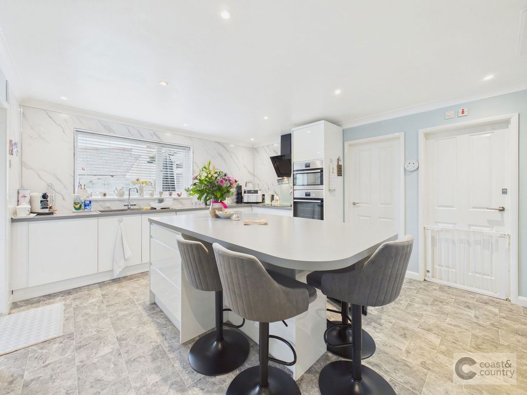 Property photo 3 of 29