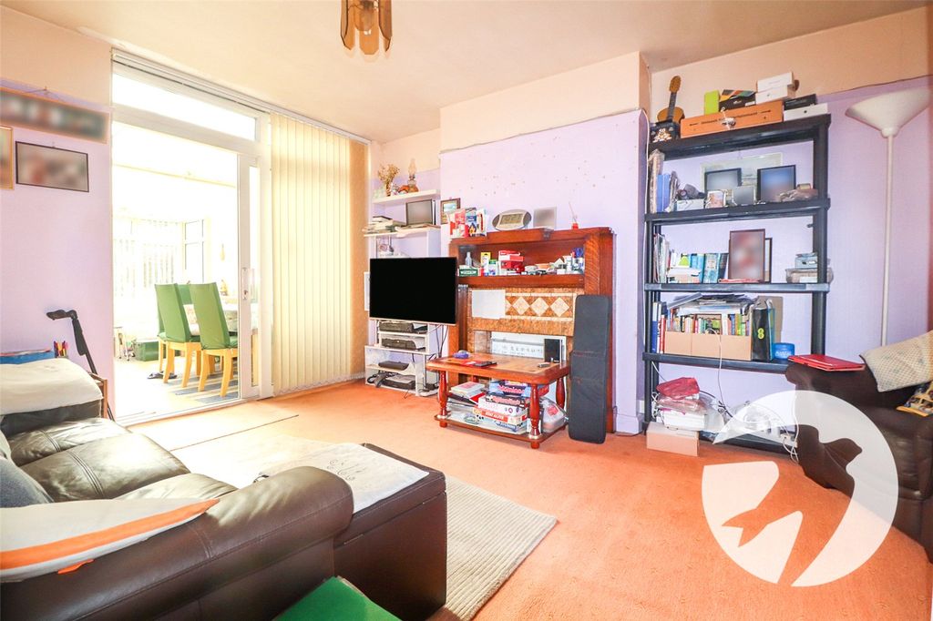 Property photo 2 of 17 Picture No. 18