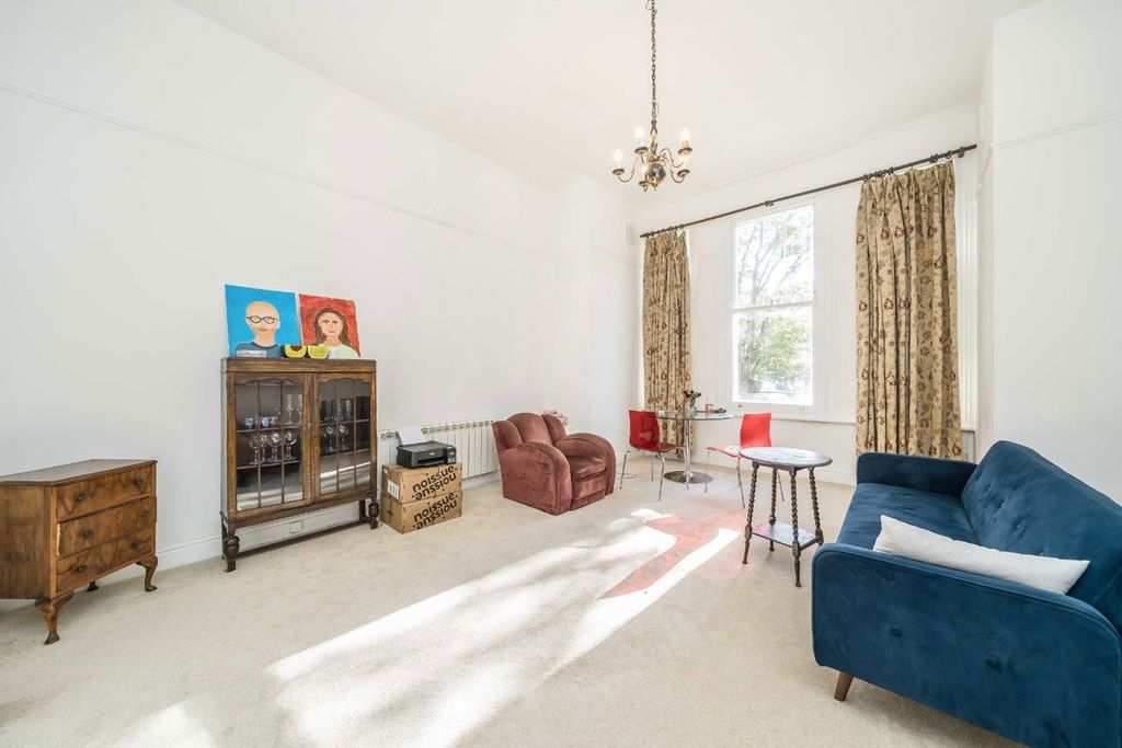 Property photo 2 of 5