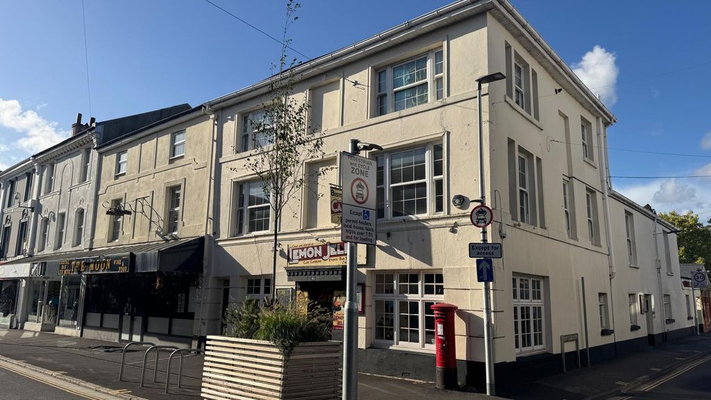 Property photo 1 of 12 Img_9591