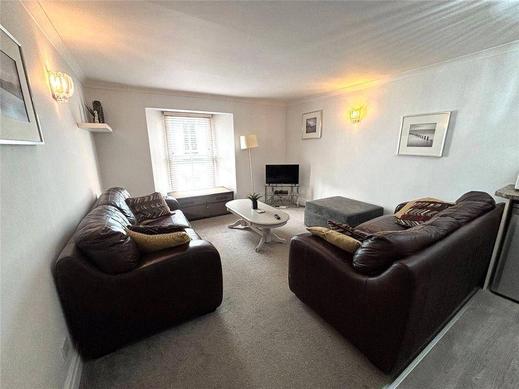 Property photo 3 of 9 Picture No. 12