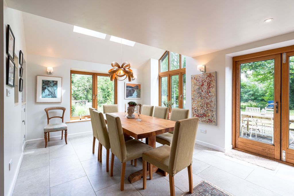 Property photo 3 of 24 Dining Area