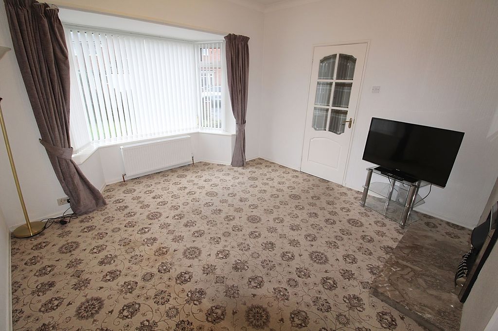 Property photo 2 of 22 Lounge