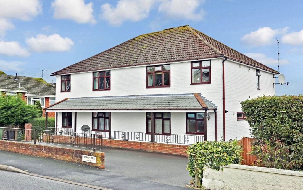 Property photo 1 of 7