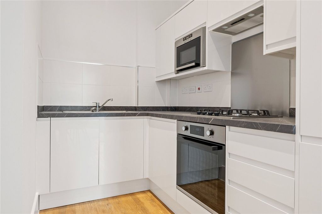 Property photo 2 of 15 Kitchen